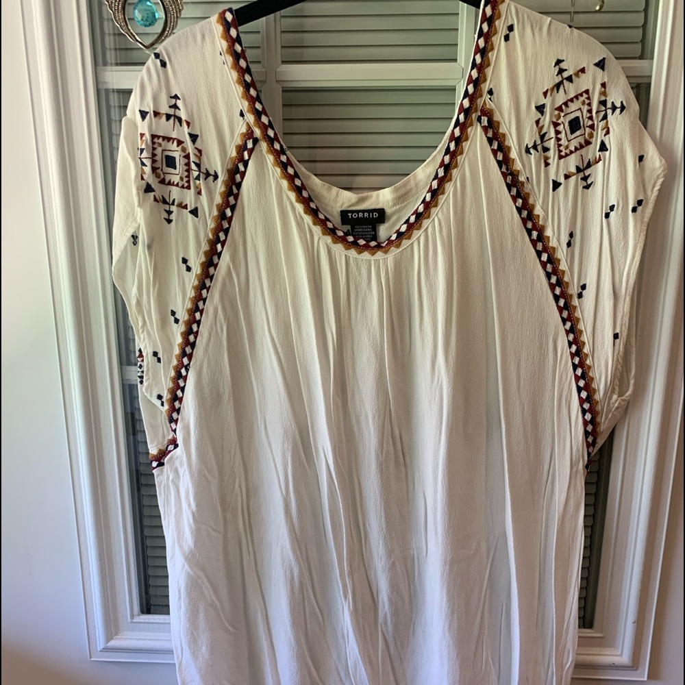 Torrid white blouse